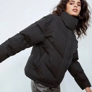 Aritzia Wilfred Cloud Puff Black Jacket